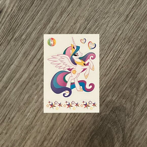 My Little Pony Celestia Micro-Comic Fun Pack (includes mini-poster & sticker) - Picture 3 of 4